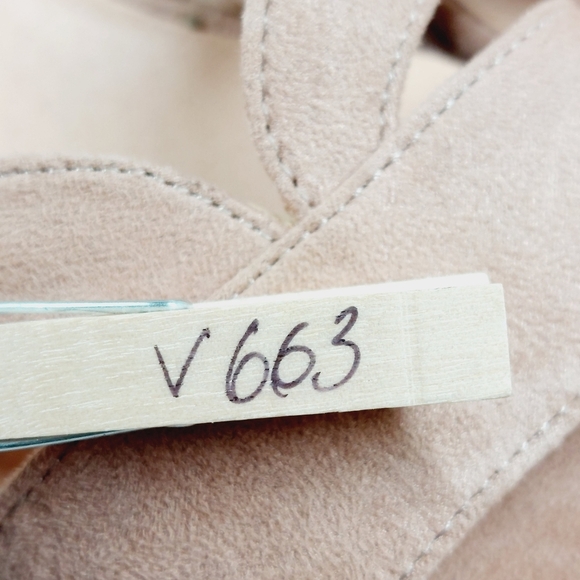 New Chinese Laundry Daydreamer Brown Velvet Platform Sandals V663 - Picture 14 of 14